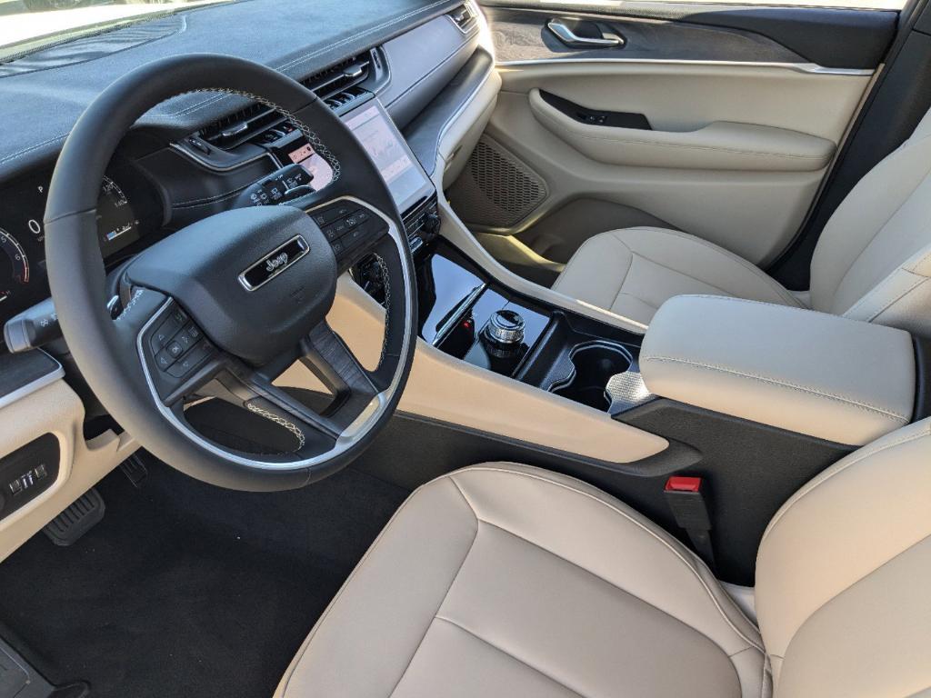 new 2025 Jeep Grand Cherokee L car, priced at $41,903