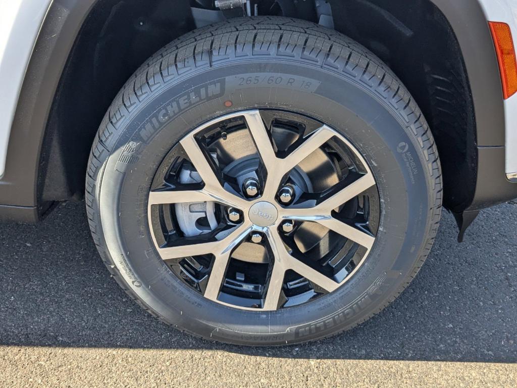 new 2025 Jeep Grand Cherokee L car, priced at $41,903