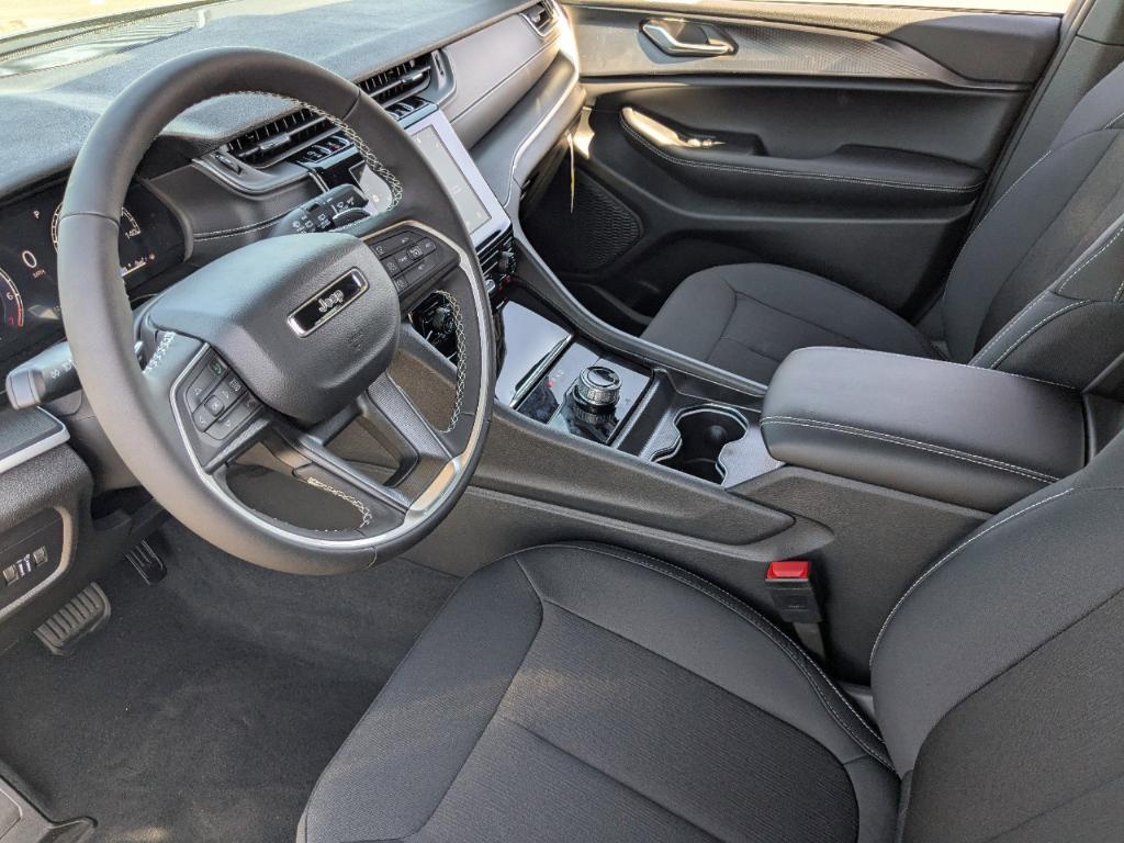 new 2025 Jeep Grand Cherokee L car, priced at $35,835