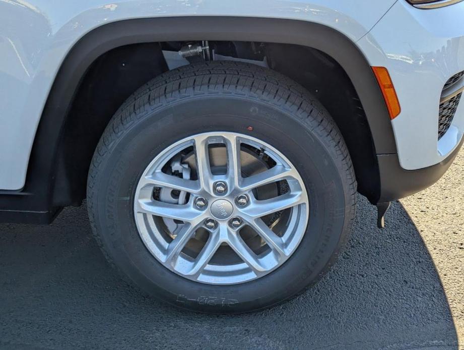 new 2025 Jeep Grand Cherokee car, priced at $41,462