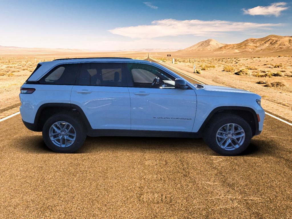 new 2025 Jeep Grand Cherokee car, priced at $41,462