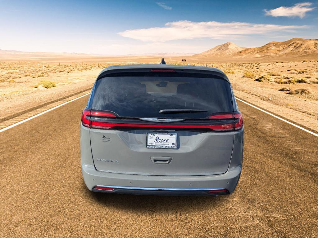 new 2025 Chrysler Pacifica car, priced at $40,891