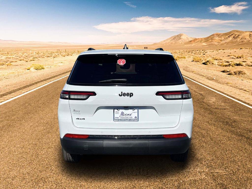 new 2025 Jeep Grand Cherokee car, priced at $39,600