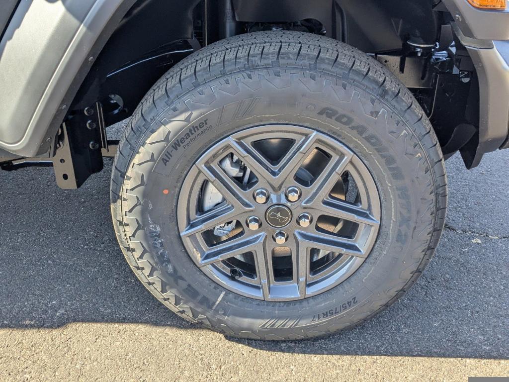 new 2025 Jeep Wrangler car, priced at $44,880