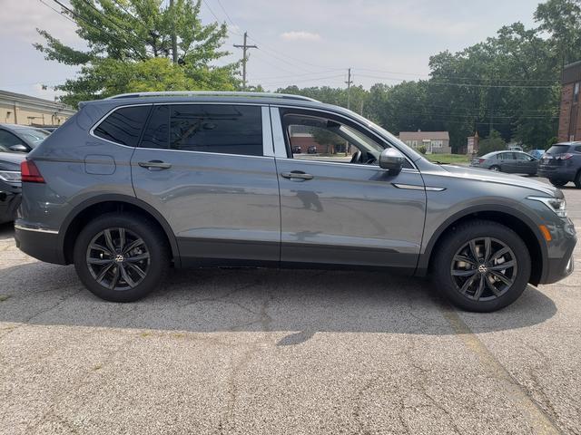 new 2024 Volkswagen Tiguan car, priced at $33,275