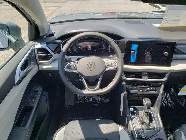 new 2025 Volkswagen Taos car, priced at $34,298