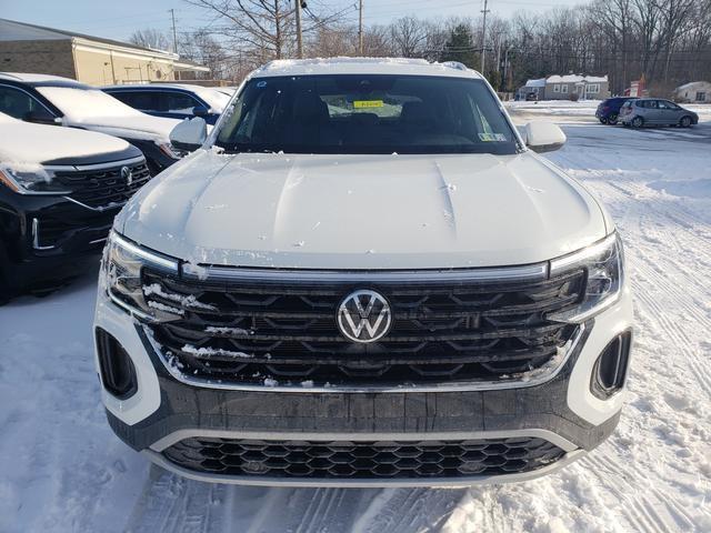 new 2025 Volkswagen Atlas Cross Sport car, priced at $44,007