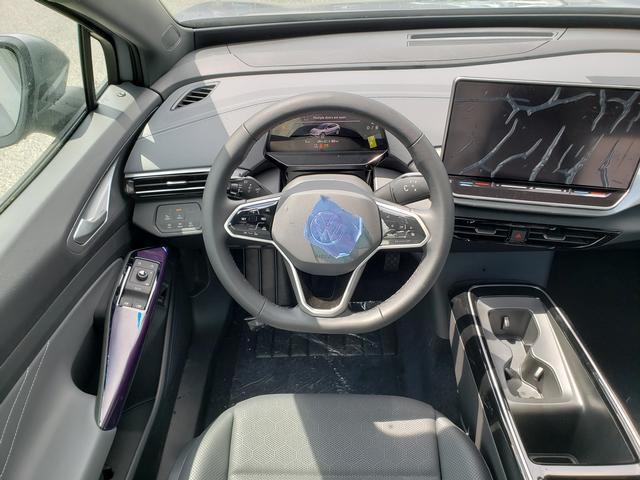 new 2025 Volkswagen ID.4 car, priced at $49,516