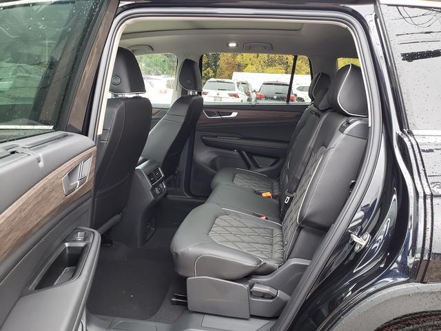 new 2026 Volkswagen Atlas car, priced at $55,748