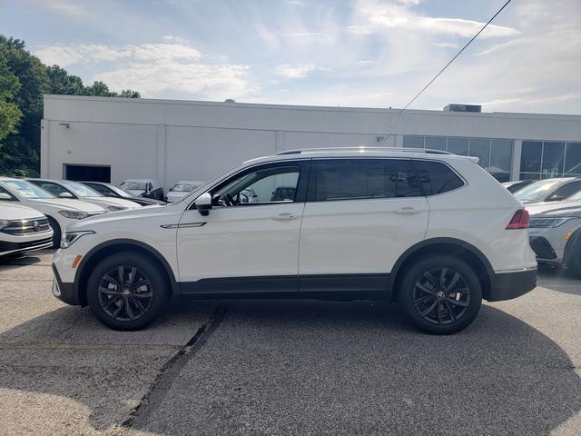 new 2024 Volkswagen Tiguan car, priced at $32,035