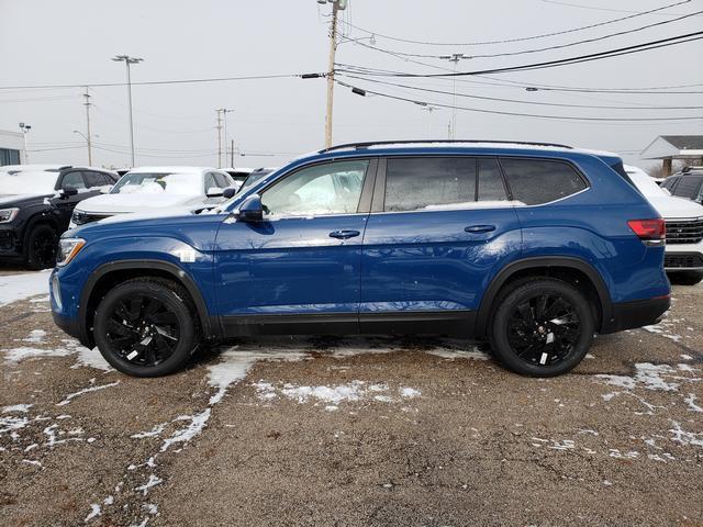 new 2025 Volkswagen Atlas car, priced at $43,295