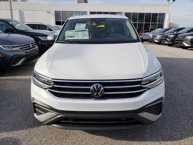 new 2024 Volkswagen Tiguan car, priced at $32,035