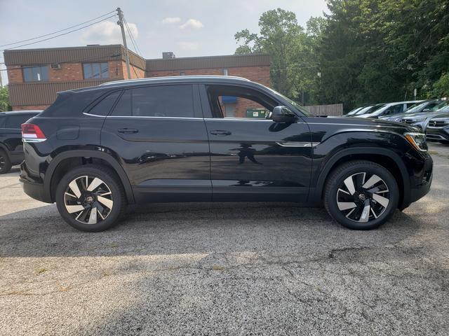 new 2024 Volkswagen Atlas Cross Sport car, priced at $42,151