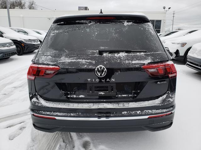 new 2024 Volkswagen Tiguan car, priced at $32,035