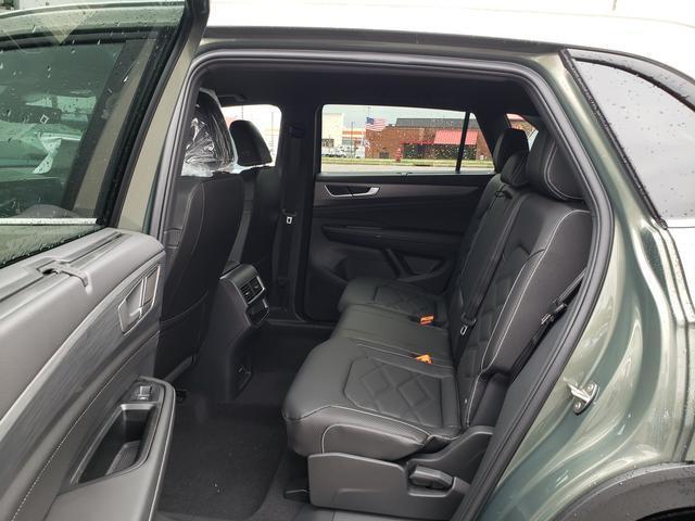 new 2026 Volkswagen Atlas Cross Sport car, priced at $46,833