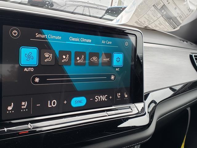 new 2026 Volkswagen Atlas Cross Sport car, priced at $46,833