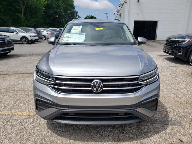 new 2024 Volkswagen Tiguan car, priced at $33,240