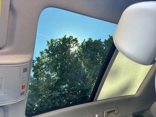 new 2025 Volkswagen Taos car