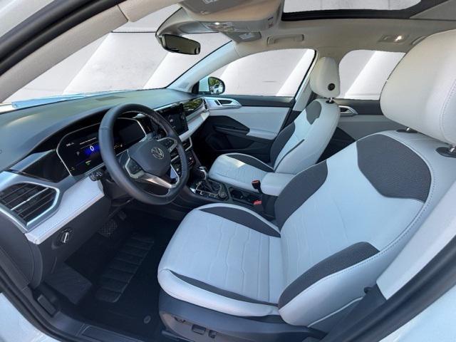 new 2025 Volkswagen Taos car