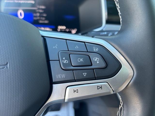 new 2025 Volkswagen Taos car