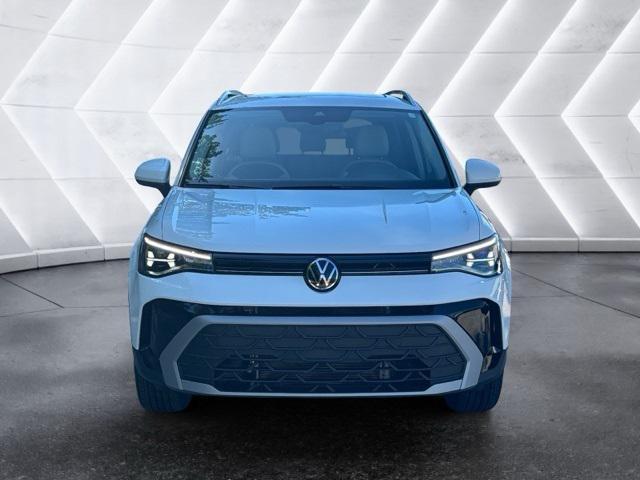 new 2025 Volkswagen Taos car