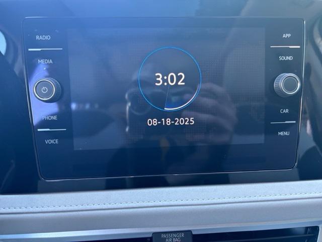 new 2025 Volkswagen Taos car