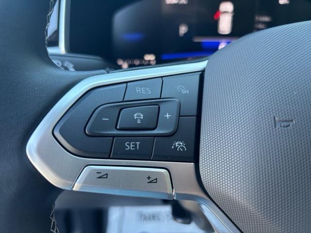 new 2025 Volkswagen Taos car