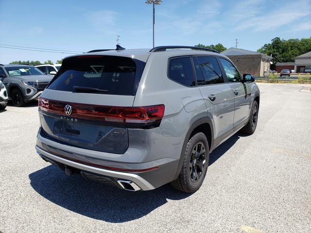 new 2025 Volkswagen Atlas car, priced at $44,245