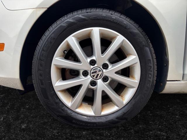 used 2012 Volkswagen Jetta SportWagen car, priced at $10,995