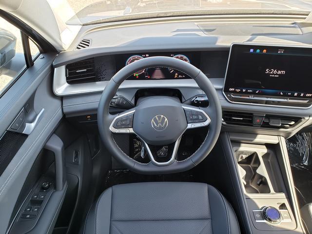 new 2025 Volkswagen Tiguan car, priced at $35,355