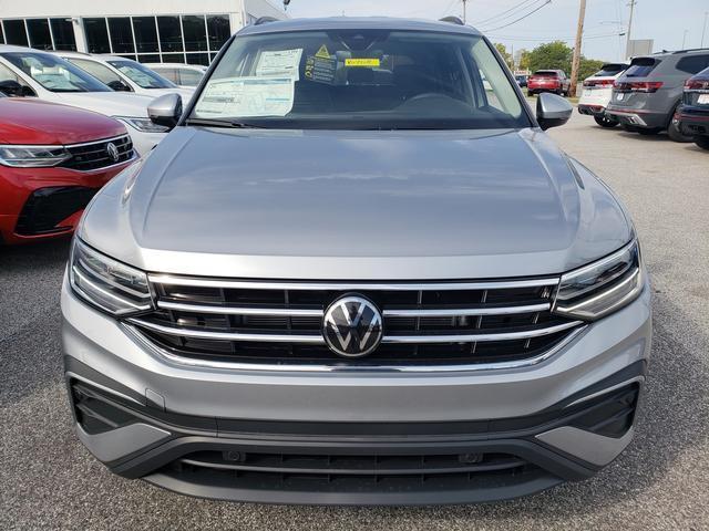 new 2024 Volkswagen Tiguan car, priced at $29,687