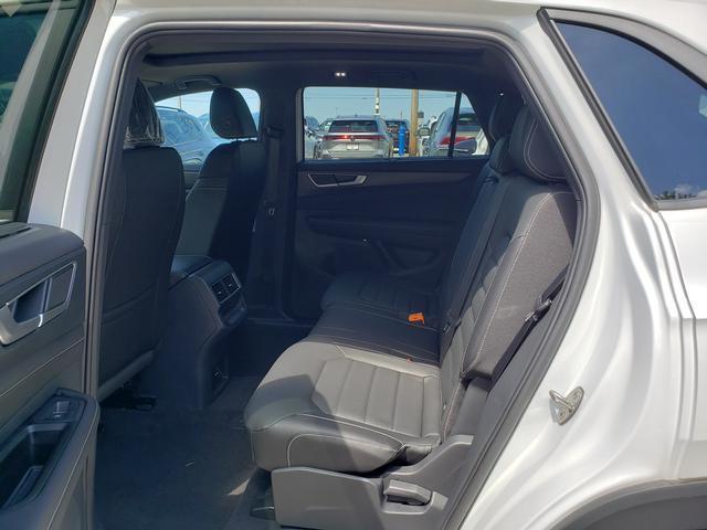 new 2025 Volkswagen Atlas Cross Sport car, priced at $48,037