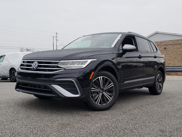 new 2024 Volkswagen Tiguan car, priced at $32,035