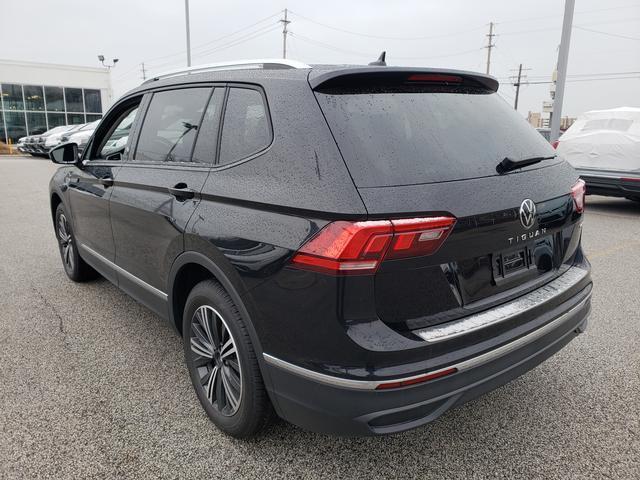 new 2024 Volkswagen Tiguan car, priced at $32,035