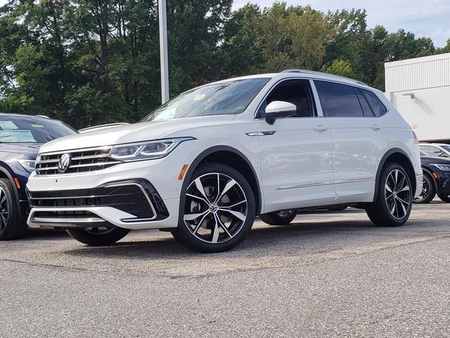 new 2024 Volkswagen Tiguan car, priced at $38,063