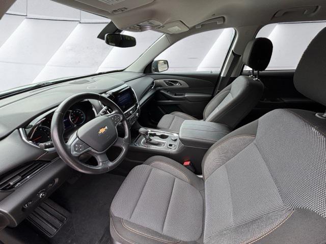 used 2021 Chevrolet Traverse car, priced at $23,625