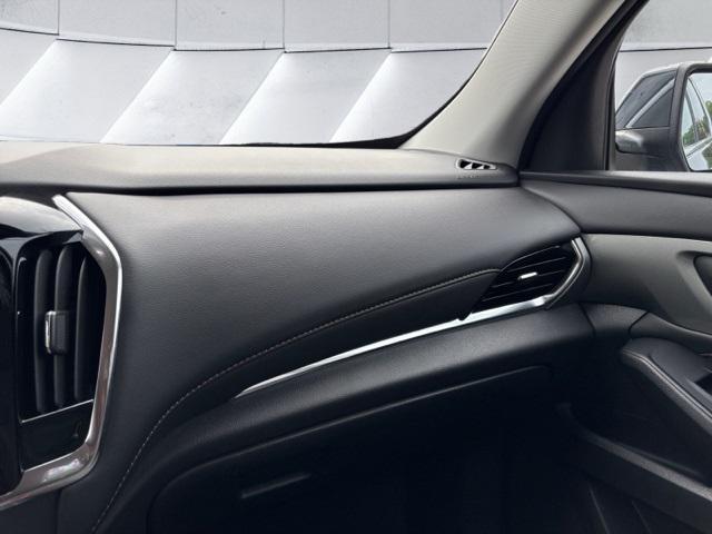 used 2021 Chevrolet Traverse car, priced at $23,625