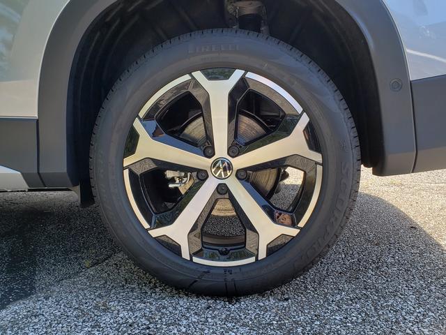 new 2025 Volkswagen Tiguan car, priced at $35,019