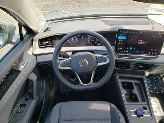 new 2025 Volkswagen Tiguan car, priced at $35,019