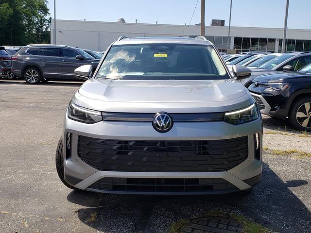 new 2025 Volkswagen Tiguan car, priced at $35,019