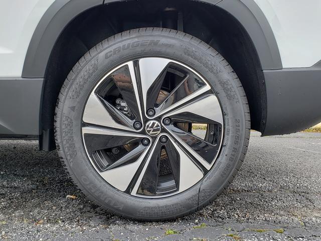 new 2025 Volkswagen Taos car, priced at $31,728