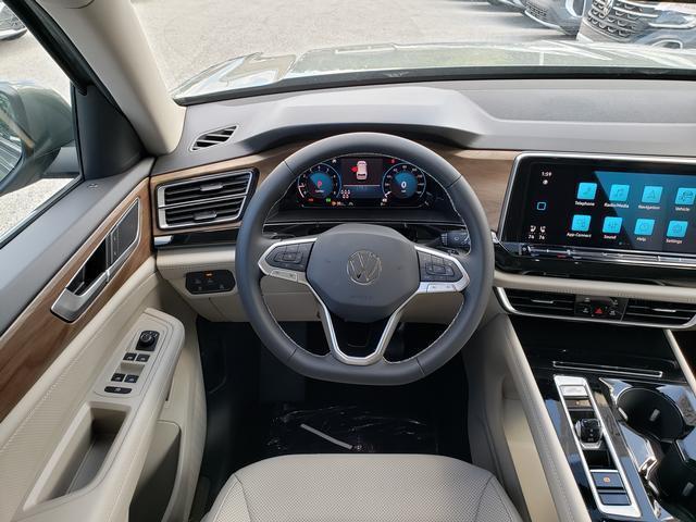 new 2026 Volkswagen Atlas car, priced at $48,044