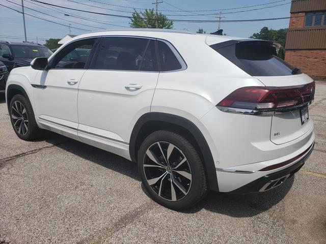 new 2024 Volkswagen Atlas Cross Sport car, priced at $50,545