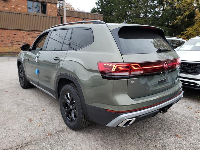 new 2025 Volkswagen Atlas car, priced at $45,163