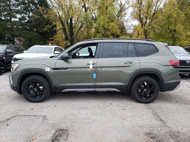 new 2025 Volkswagen Atlas car, priced at $45,163