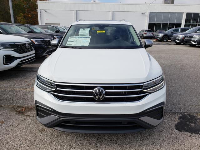 new 2024 Volkswagen Tiguan car, priced at $32,208