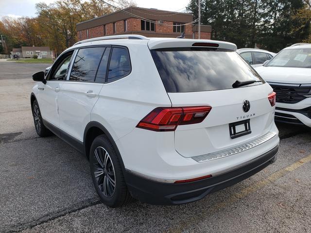 new 2024 Volkswagen Tiguan car, priced at $32,208