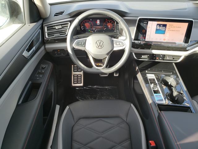 new 2025 Volkswagen Atlas car, priced at $46,451
