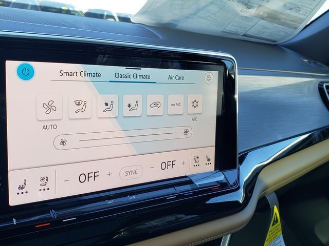 new 2026 Volkswagen Atlas Cross Sport car, priced at $48,033