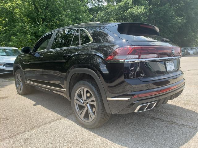 new 2024 Volkswagen Atlas Cross Sport car, priced at $47,546